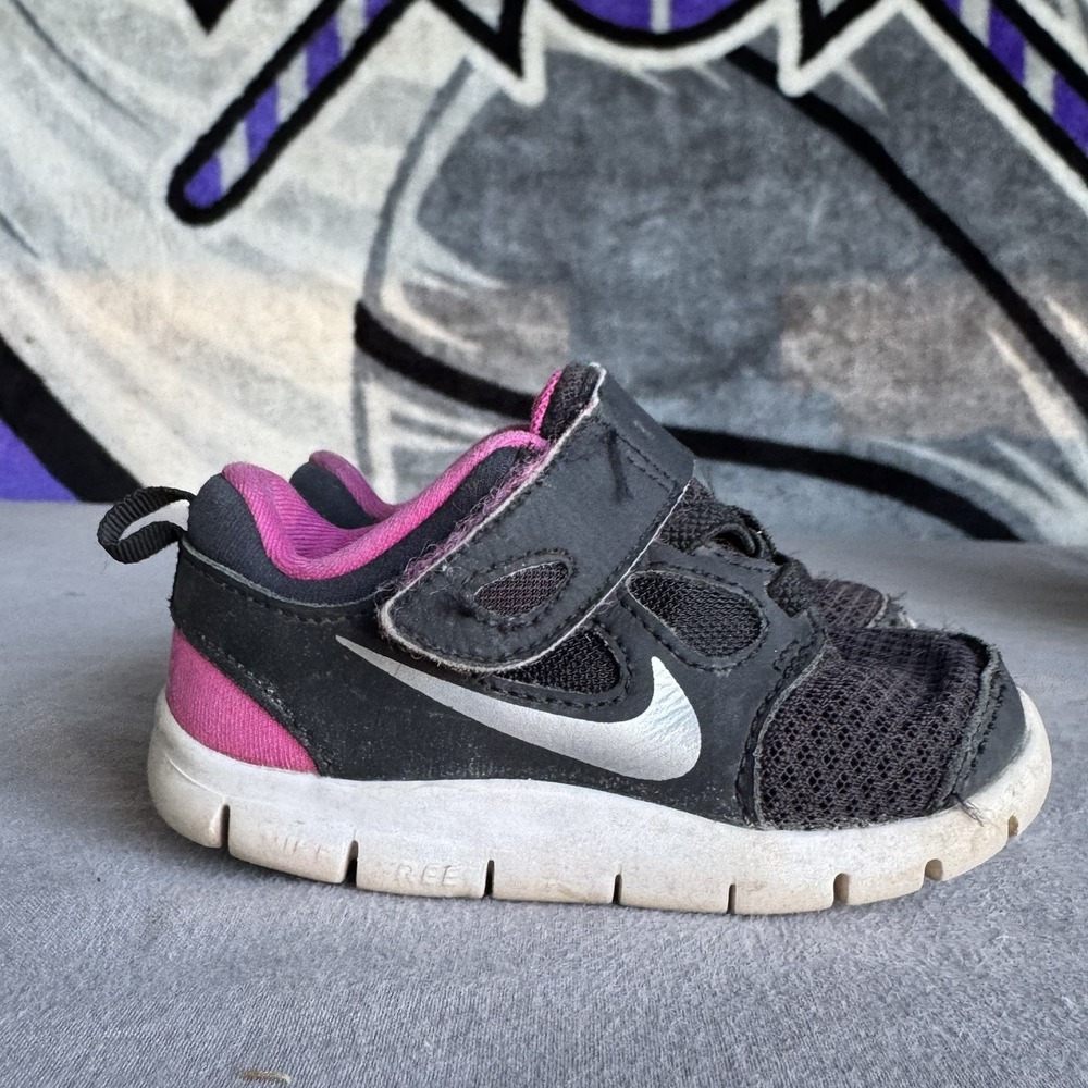 Size 5c - Nike Free Run 5.0 580595-001 Black Athletic Shoes Toddler - Picture 5 of 8